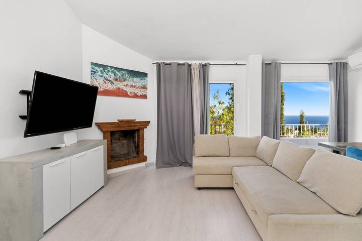 Ferienhaus 'París' mit Meerblick, WLAN und Klimaanlage in La Capellania, Benalmádena