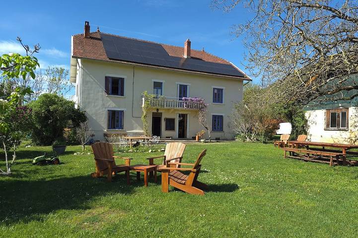 Location de vacances pour 12 personnes à Marchamp