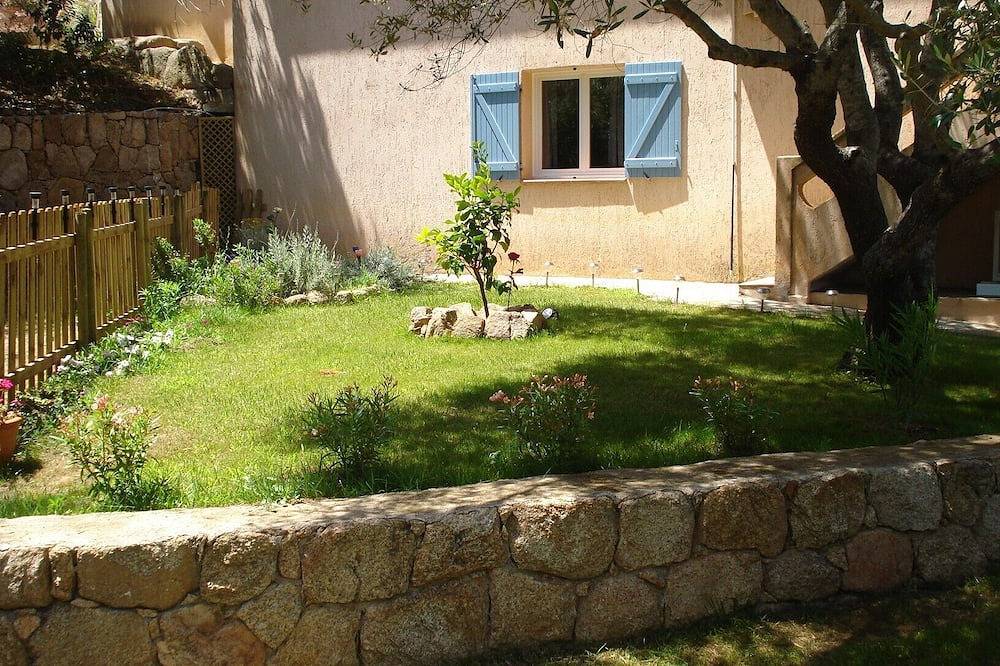 Villa Nicolina 800m from Bonifacio beach, breathtaking sea view in Maora, Bonifacio