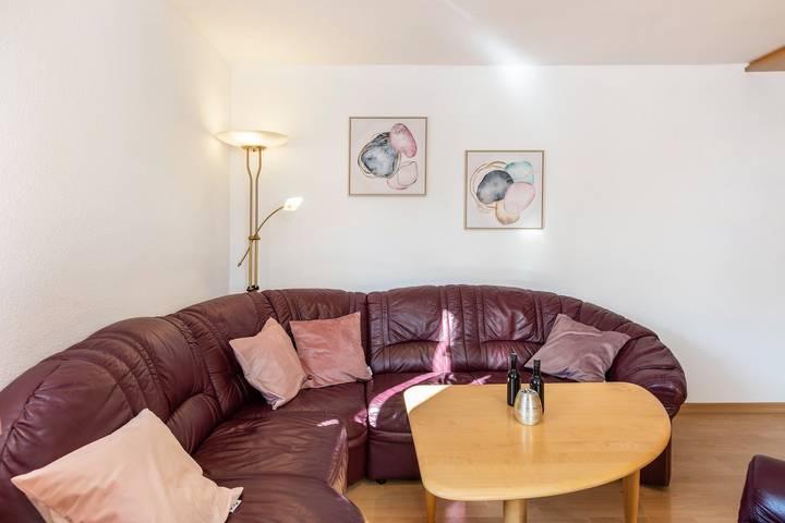Hel lejlighed, Apartment 'Casa Primitivo' with Shared Garden and Wi-Fi in Aldingen, Landkreis Tuttlingen