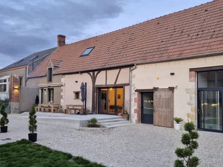 Gîte pour 15 personnes, avec Terrasse et Jardin