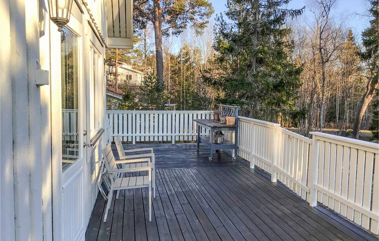 Ferienhaus für 4 Personen, mit Terrasse und Garten in Väddö - 3