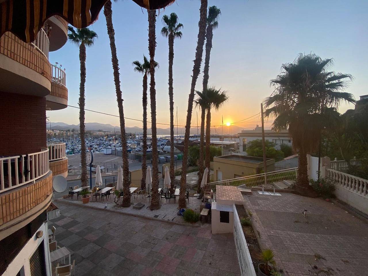 Geheel appartement, Schattig appartement aan het strand in Puerto de Mazarrón, Mazarrón