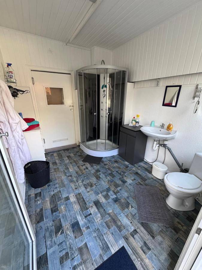 Ganze Wohnung, "Saunahotel" mit separatem Badezimmer in Meinerzhagen, Märkischer Kreis