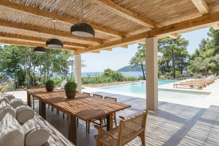Casa vacanza per 14 persone, con Vista oceano e Balcone nonché Terrazza e Giardino a Skiathos
