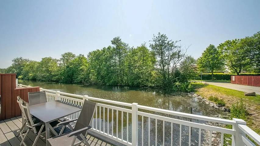 Ferienhaus mit Meerblick für 6 Personen, mit Terrasse und Sauna in Schillig