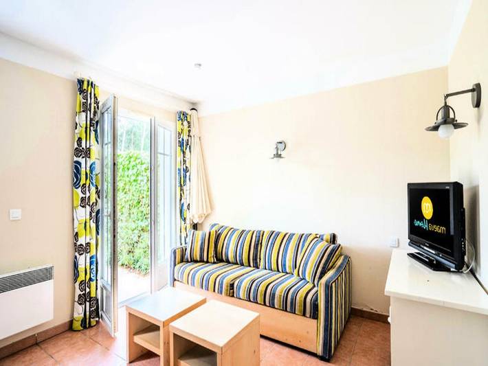 Location de vacances pour 6 personnes, avec piscine, adapté aux familles dans Lac de Lacanau