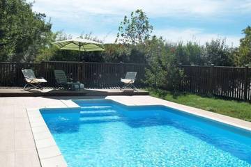 Gîte pour 5 personnes, avec piscine à Loupiac (Lot)