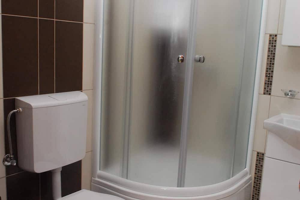 Ganze Wohnung, Komfortable Wohnung im Zentrum von Tivat in Tivat, Boka Kotorska