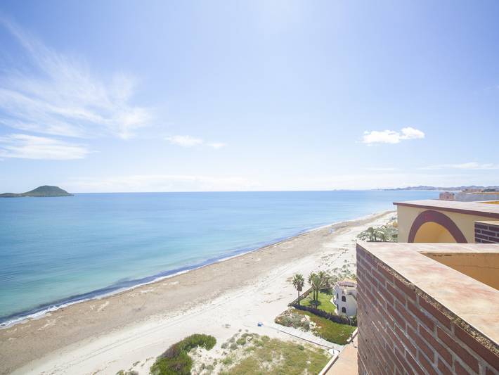 Apartamento entero, Ático moderno en La Manga con aire acondicionado y fibra óptica in Los Miradores del Puerto, San Javier