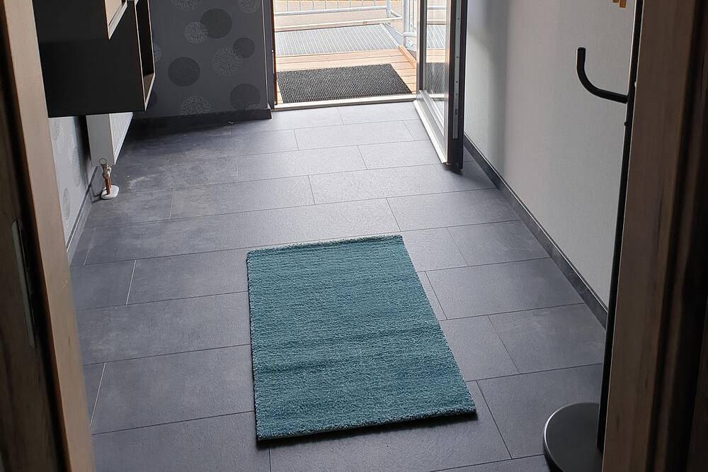 Ganze Wohnung, Neu renovierte Ferienwohnung  für 4 Personen in Hellenthal, Naturpark Hohes Venn-Eifel