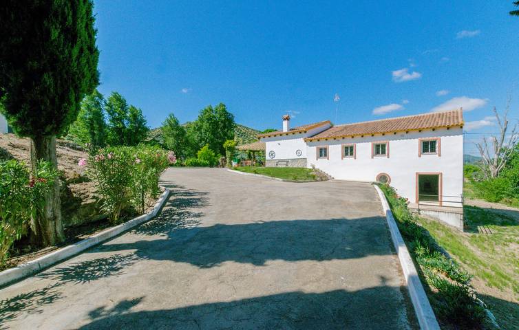 Gemütliche Wohnung mit Pool & AC in der Nähe von La Puebla de los Infantes in La Puebla de los Infantes, Sevilla Provinz