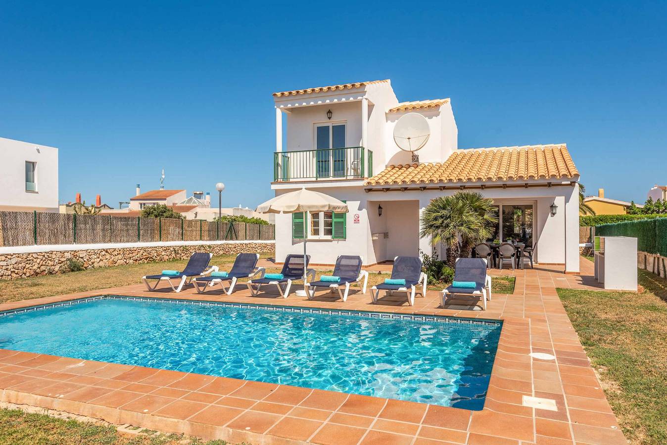 Chalet para 7 personas con terraza in Cala Blanes, Ciudadela