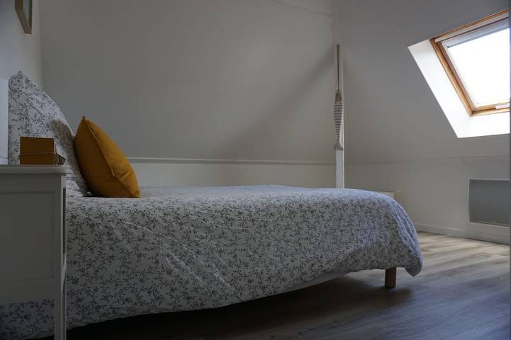 Entire apartment, F2 apartment with terrace close to the center of Carteret in Barneville-Carteret, Côte de la Déroute
