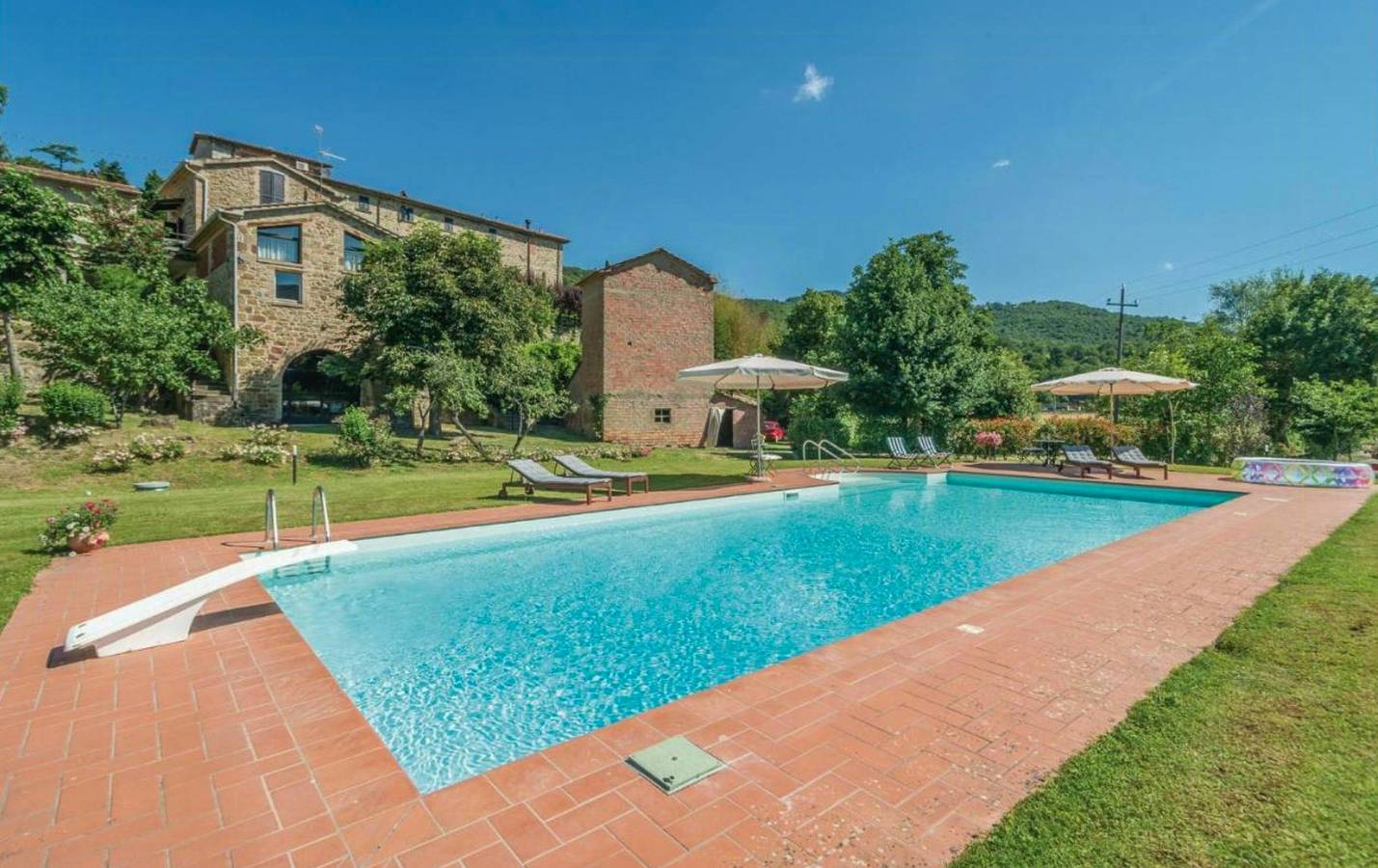 Villa en Umbría con piscina en 70 acres de naturaleza in Città di Castello, Valtiberina