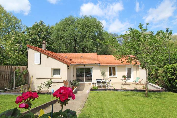 Gîte pour 4 personnes, avec Terrasse et Jardin à Limoges