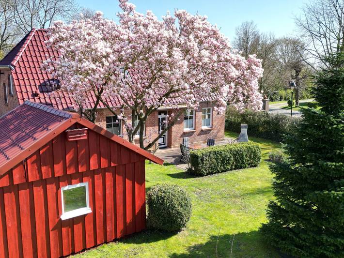 Ferienwohnung für 4 Personen, mit Terrasse und Garten in Rysum