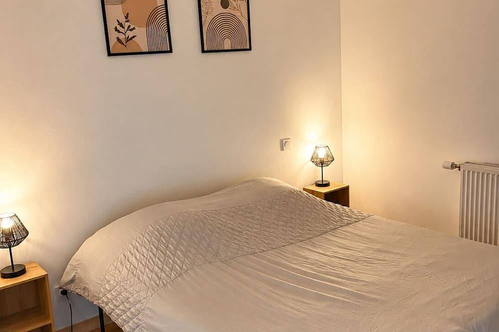 Appartement entier, Appartement élégant avec terrasse & vue dégagée in Bourgoin-Jallieu, Région de La Tour-du-Pin
