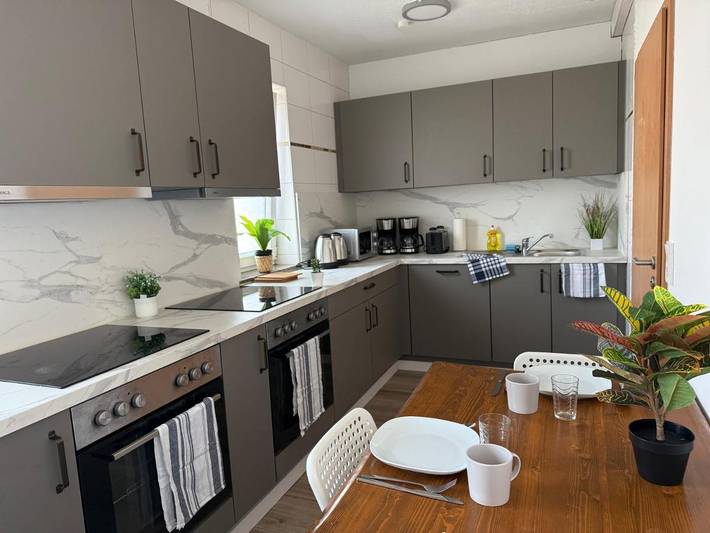 Ferienwohnung für 7 Personen, mit Ausblick und Balkon - 1