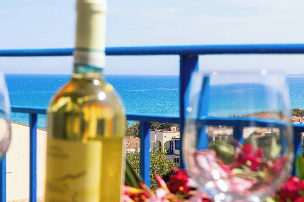 Bright apartment with sea view 200 meters from the beach wi fi car rental in Balestrate, Province de Palerme