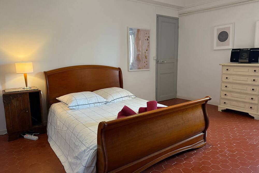 Le Balcon des Pourcelles 12personnes /terrasses in Les Mées, Alpes-de-Haute-Provence