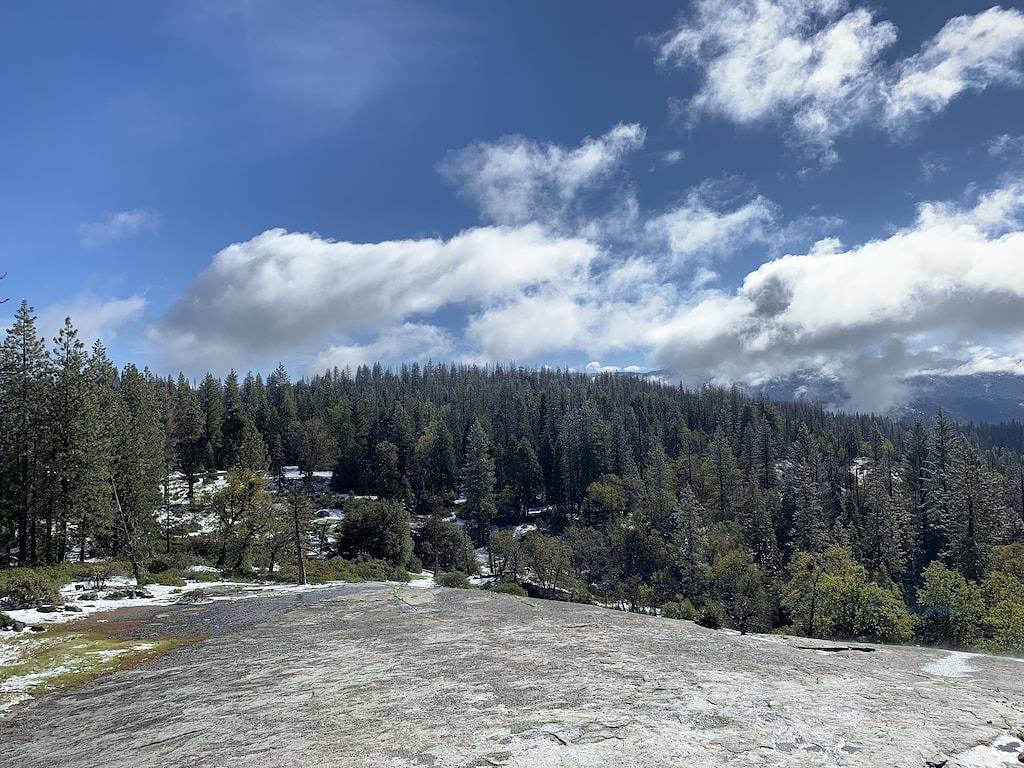Modern Rustic - für 6 Personen - tolle Aussicht - nur wenige Minuten vom Shaver Lake Village entfernt in Shaver Lake, Kings Canyon Nationalpark