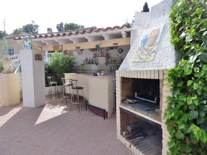 Chalet para 12 personas, con piscina además de jardín y terraza, Familias con niños en Marina Baja - 3