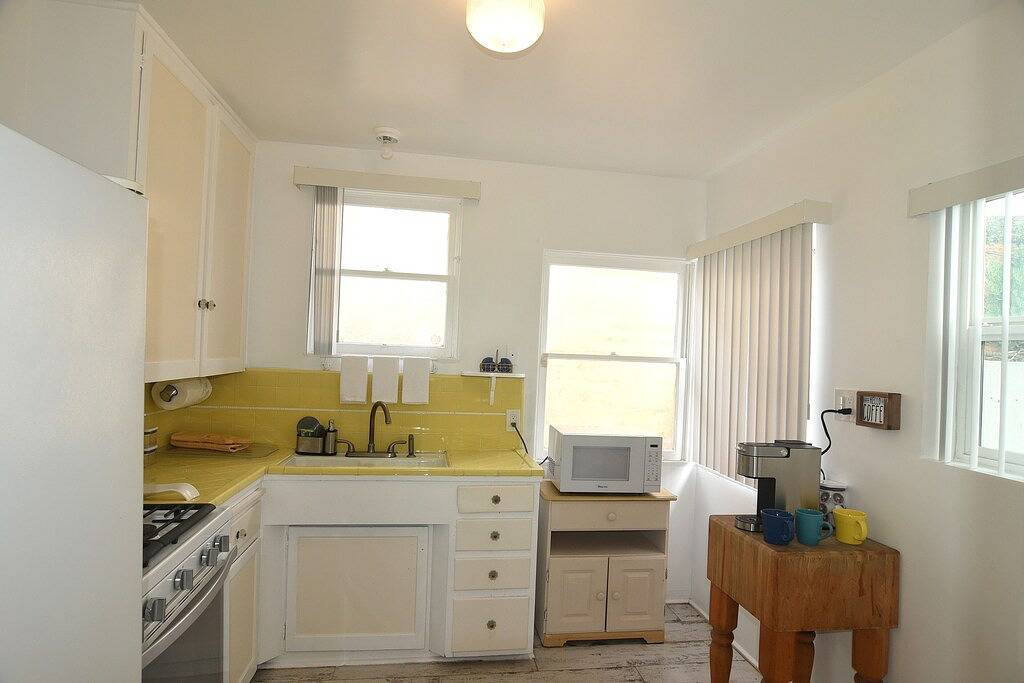 Beachfront Cottage On The Water Two Bedroom One Bath Upper Unit in Oceanside, San Diego County