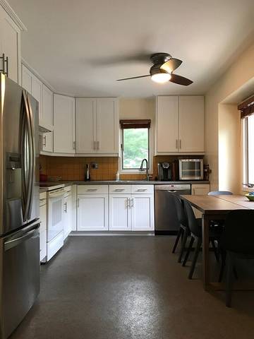 Vacation Home for 6 Guests in Springs, North Fork, Picture 2