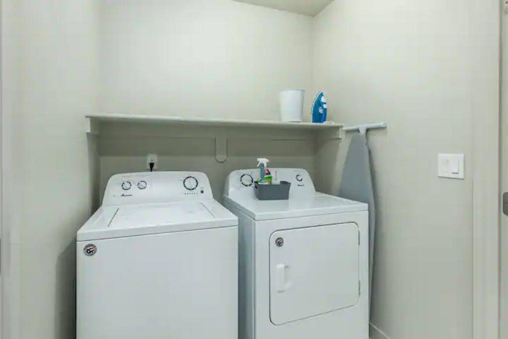 Let's Gather - Centrally Located & Pet Friendly. in Kennewick, Washington