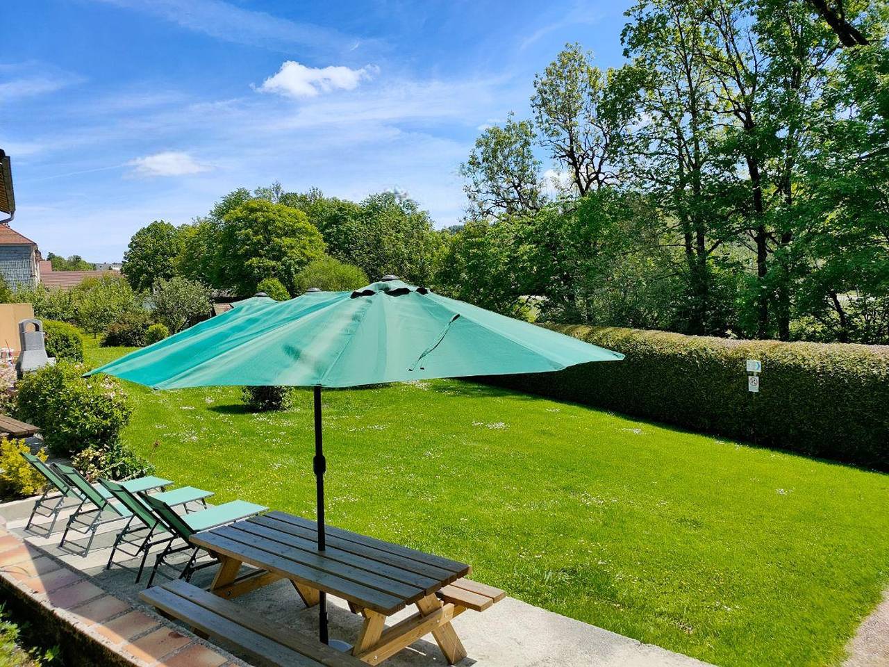 Appartement de vacances entier, Gîte Saine Montagne du Jura avec Spa Sauna rivière in Foncine-le-Haut, Parc naturel régional du Haut-Jura