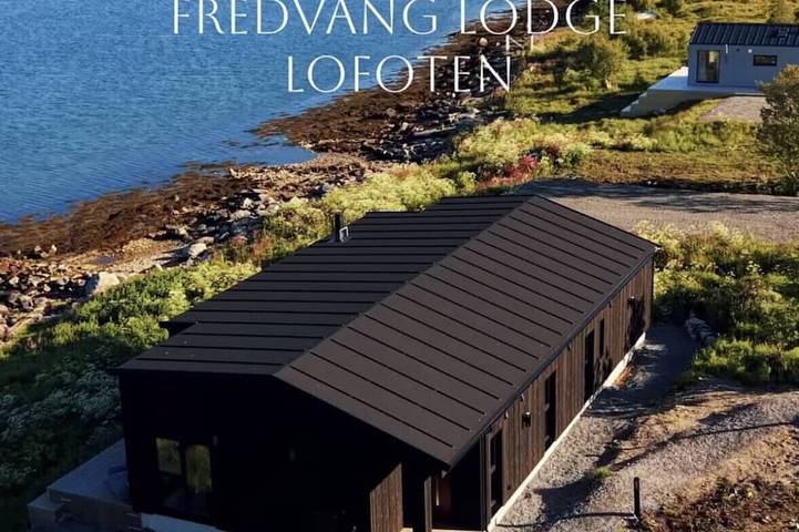 Blockhütte für 8 Personen, mit Terrasse und Garten sowie Sauna auf den Lofoten