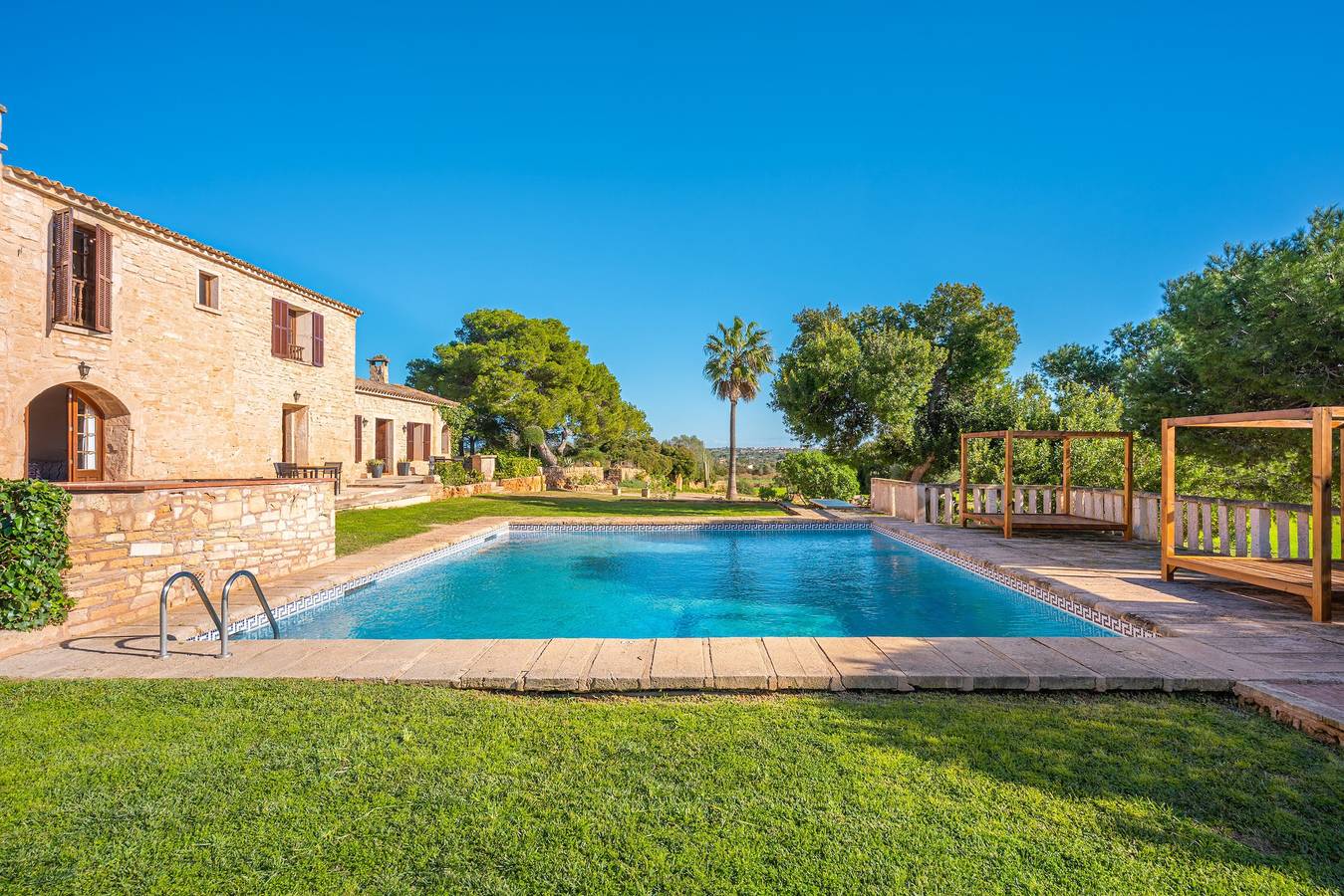Apartamento entero, Apartamento 'Es turo de Formentera' con piscina, aire acondicionado y Wi-Fi in Ses Salines, Costa de Mallorca