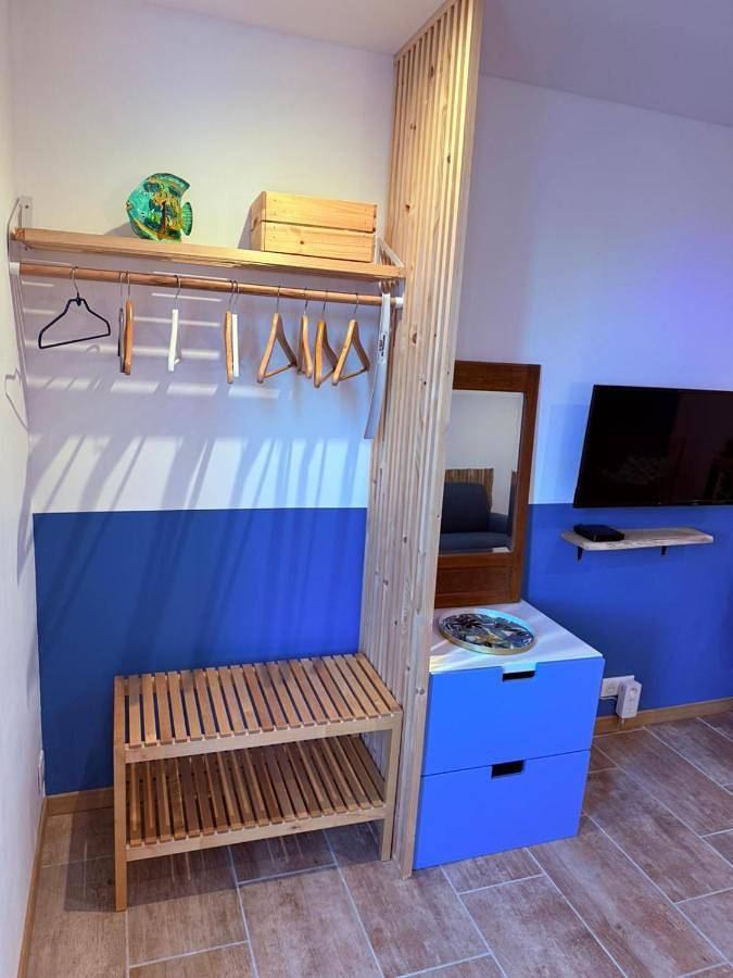 Appartement entier, One-Bedroom Apartment in Auriol, Côte méditerranéenne (France)