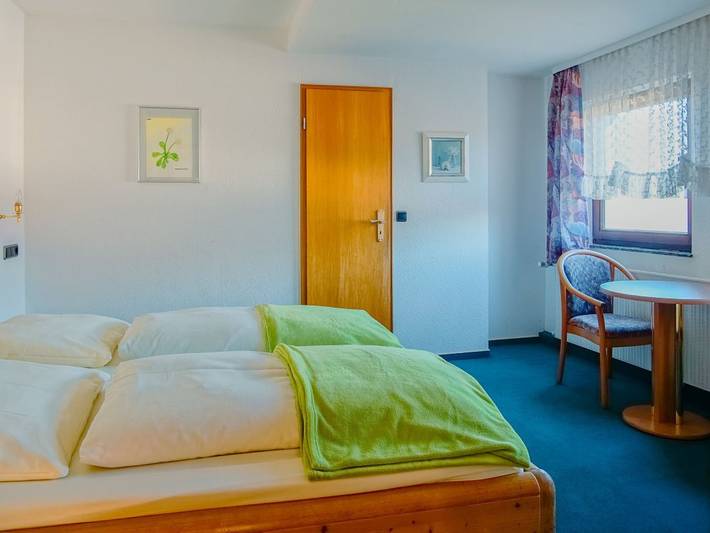 Bauernhof für 4 Personen, mit Pool und Garten in Hessen - 2