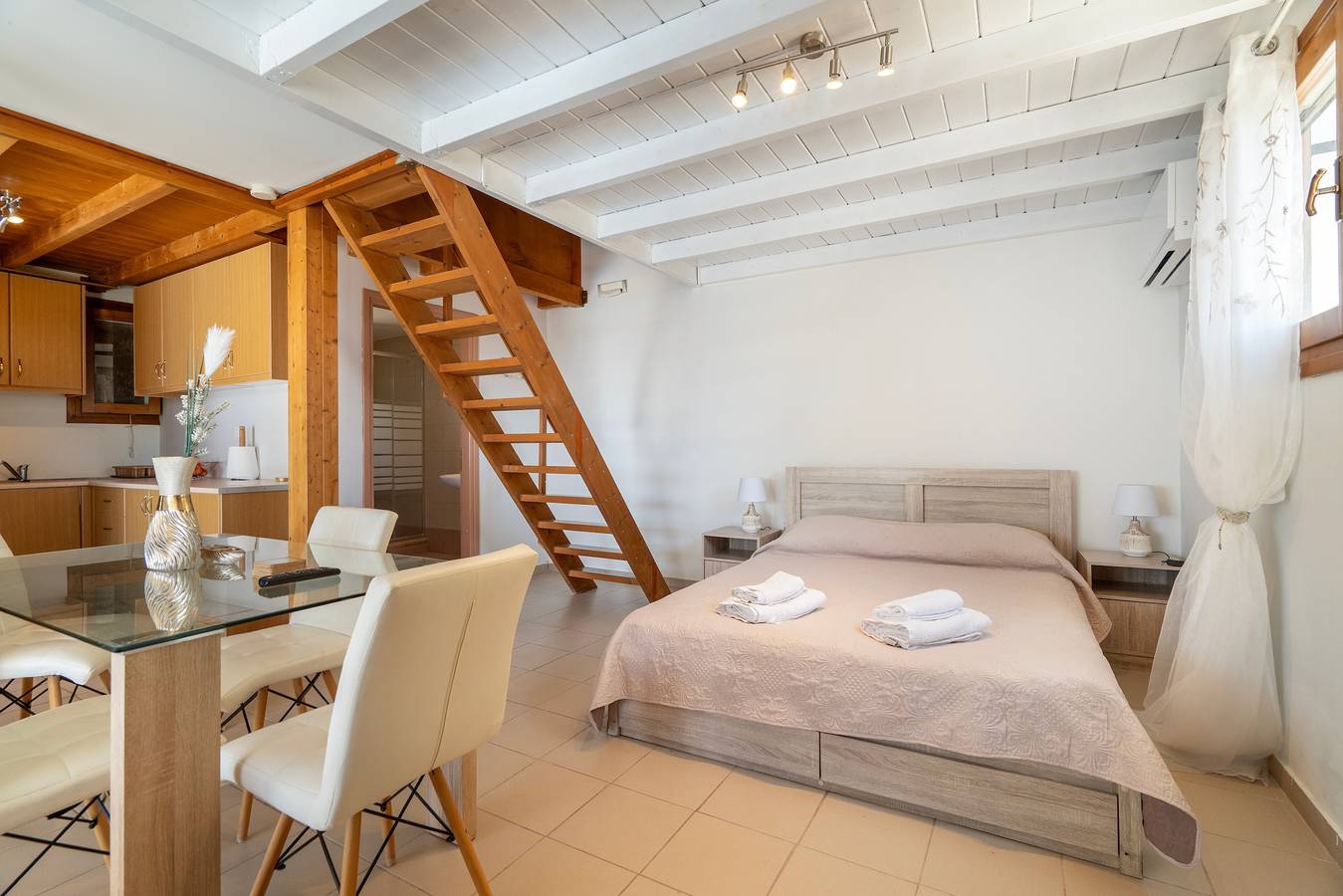 Country Green House in Lourdas – Abgeschiedenes Waldrefugium mit Meerblick in Kefalonia