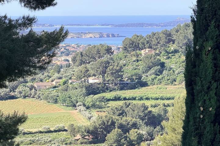 Villa pour 10 personnes, avec terrasse et jardin, animaux acceptés à Ollioules