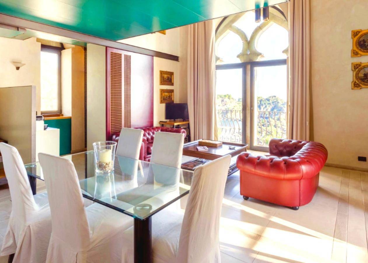 Villa with Private Pool in Taormina, Messina Province