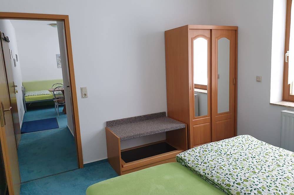 Ganze Wohnung, Siegmundsburger Haus Werraquelle hier Apartment \"Rennweg\" - ebenerdig, tierlieb in Neuhaus am Rennweg, Rennsteig