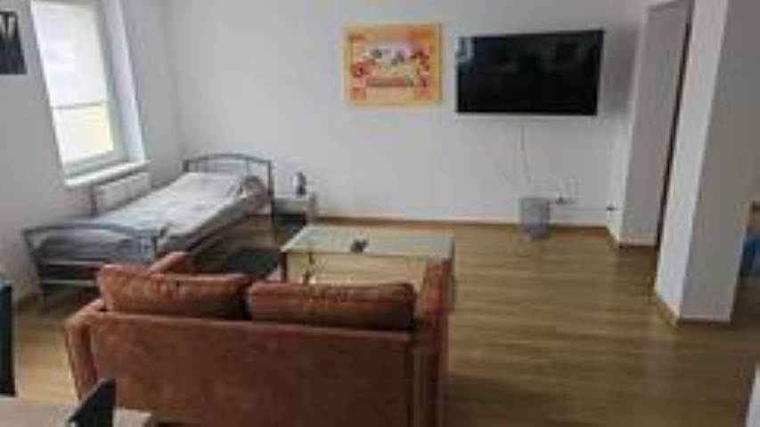 Ferienwohnung für 3 Personen, mit Garten in Braunsbedra - 2
