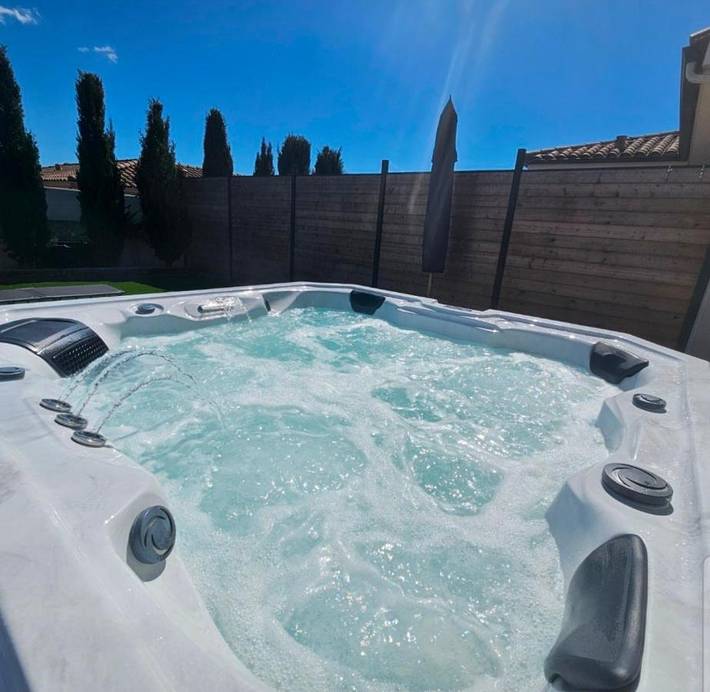 Location de vacances pour 3 personnes, avec jardin et jacuzzi à Villemoustaussou - 4