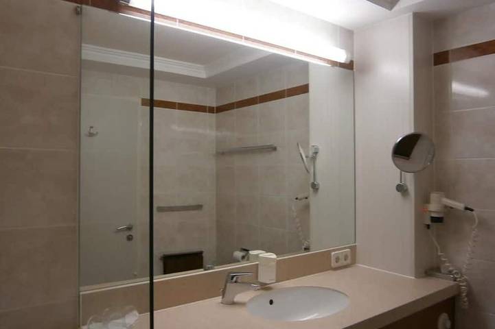 Ferienhaus für 2 Personen, mit Pool und Balkon sowie Sauna und Whirlpool in Seefeld in Tirol - 2