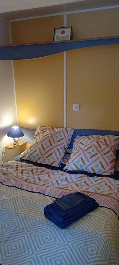 Location de vacances pour 4 personnes, avec piscine et jardin, animaux acceptés à Thiviers - 2