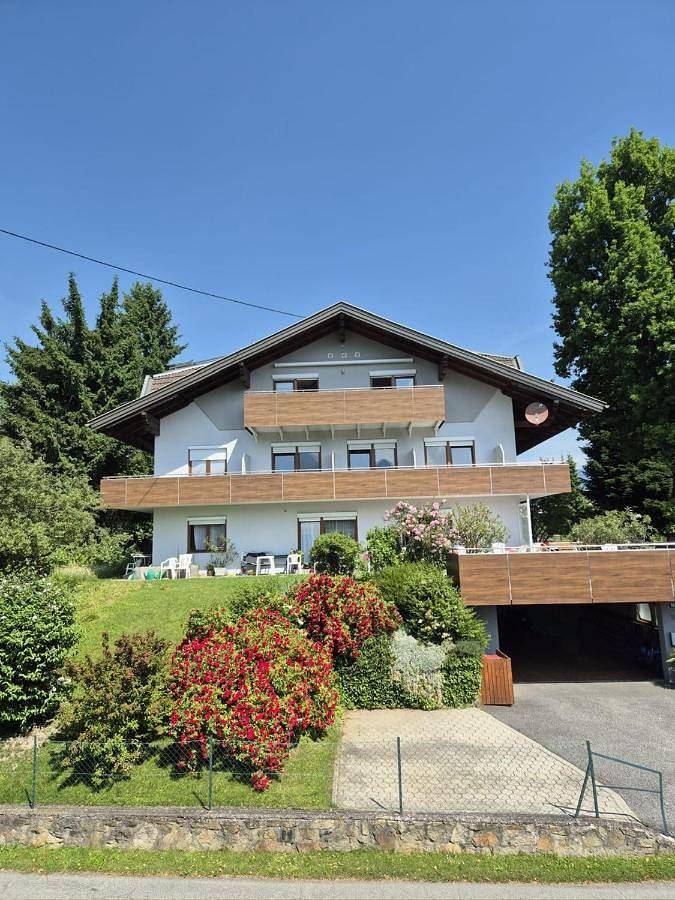 BnB für 3 Personen, mit Garten und Seeblick sowie Ausblick in Villach