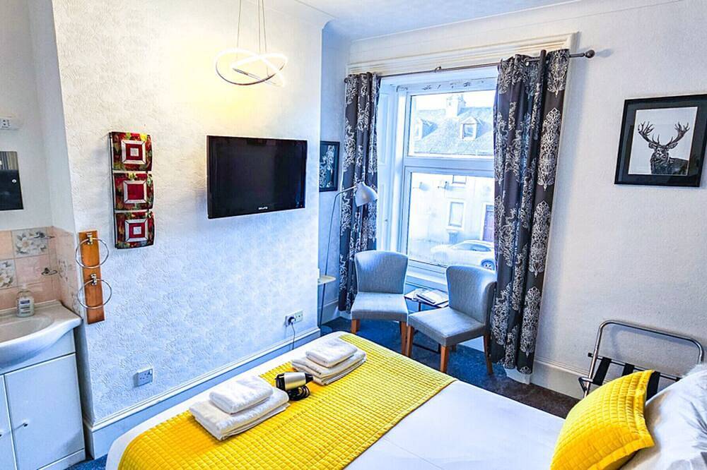 Mystayinn Kinloch Lodge Room 4 in Inverness, Highlands