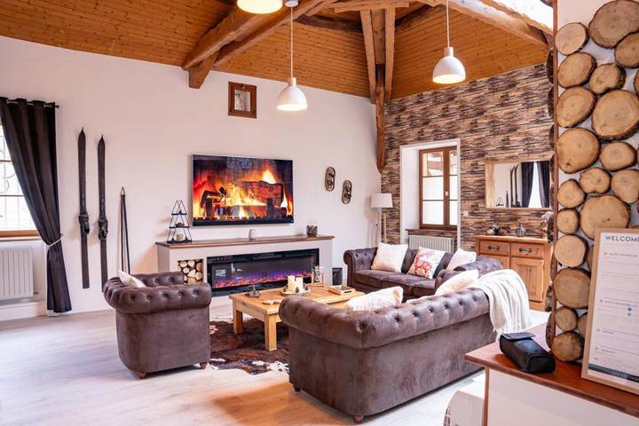 Gîte pour 6 personnes, avec piscine et sauna à Azé (Saône-et-Loir) - 2