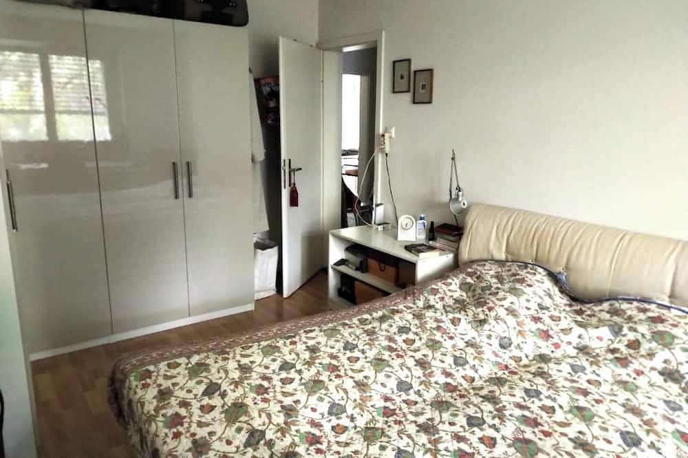Appartamento intero, Spacious, stylishly furnished 3-room apartment near the Rhine in Basilea, Aargau-Basel
