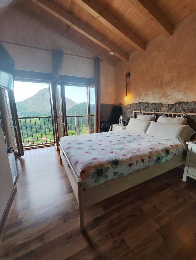 Casa rural con piscina para 2 personas, con jardín y sauna además de jacuzzi y piscina en Asturias - 4
