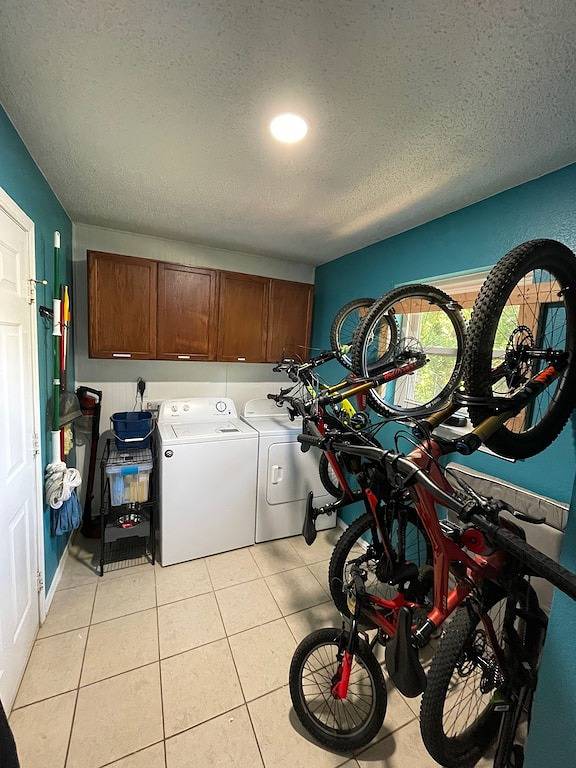 Fall Bentonville Getaway • Hot Tub • Mtb Trails • Dog Friendly in Bentonville, Ozark Mountains