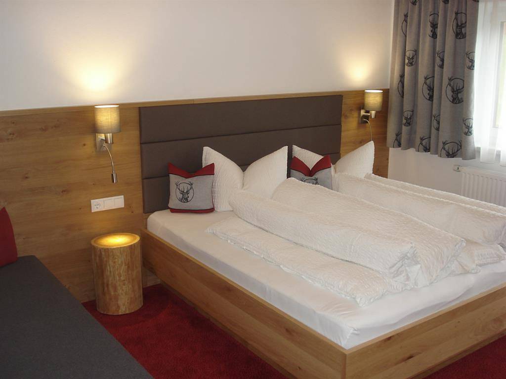 Geheel vakantieappartement, Deluxe-Appartement 3 (3x Doppelzimmer) in Rechenau, Sölden